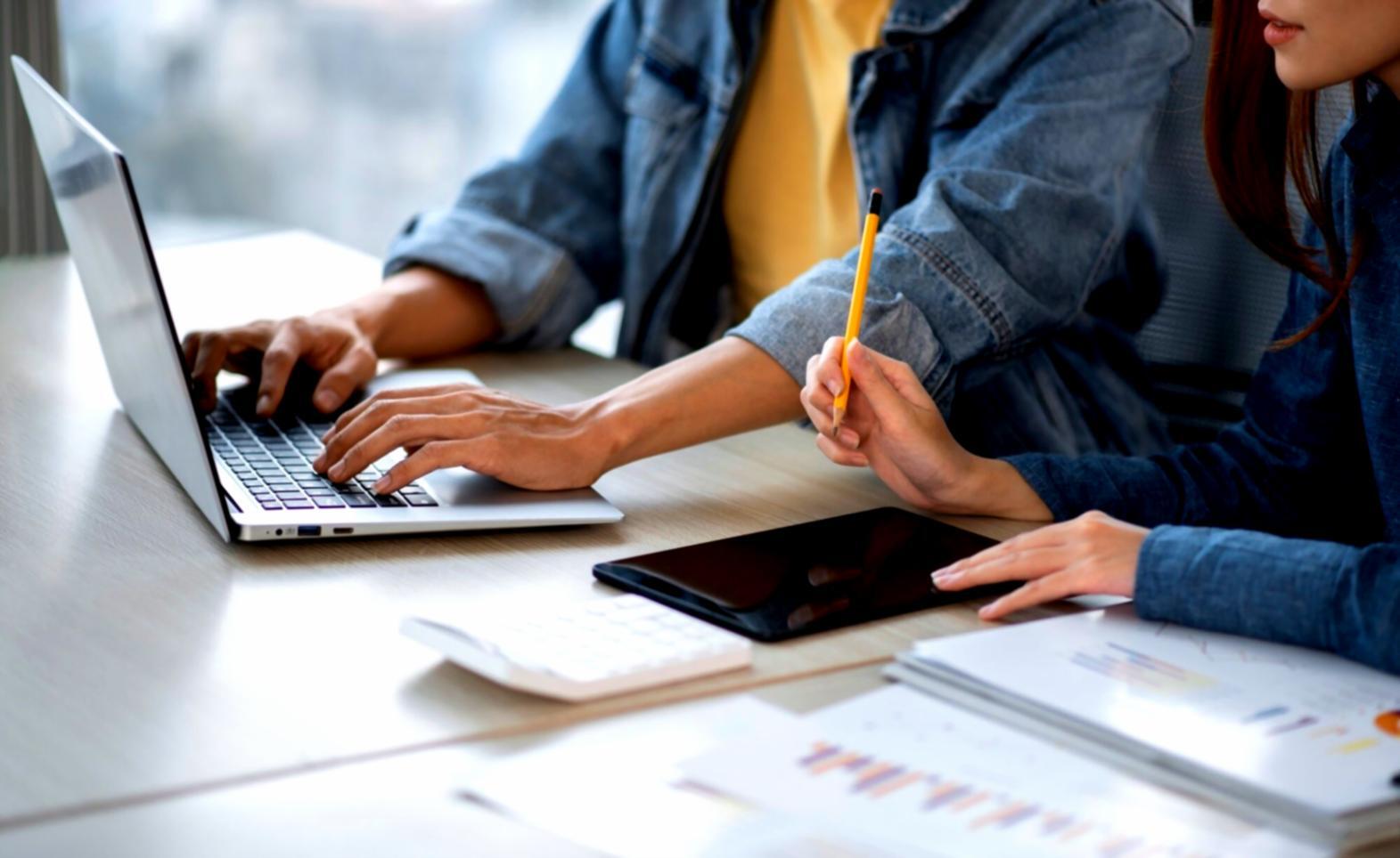 Analyse comparative des méthodes d'apprentissage financier